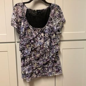 AB Studio SZ XL, Floral, scoop neck, layered lace blouse with layered front.